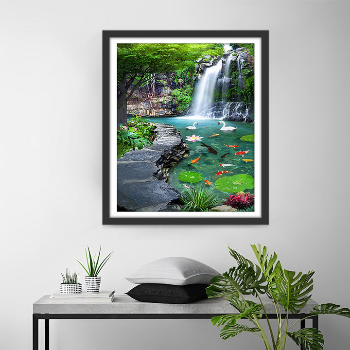Zwanen en Koi in Vijver met Waterval Diamond Painting
