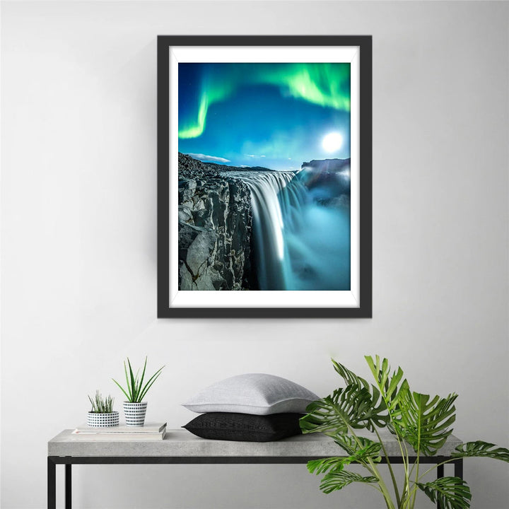 Adembenemend Noorderlichtweelde boven Stortende Waterval Diamond Painting