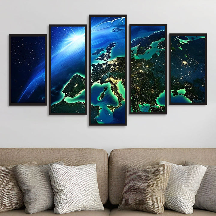 Energieke Planeet Aarde in Donkere Ruimte 5 Platen Diamond Painting