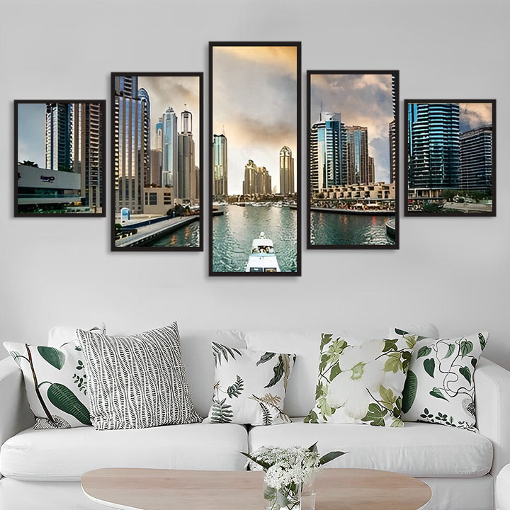 Geïllustreerde Skyline van Dubai met Haven en Torens 5 Platen Diamond Painting