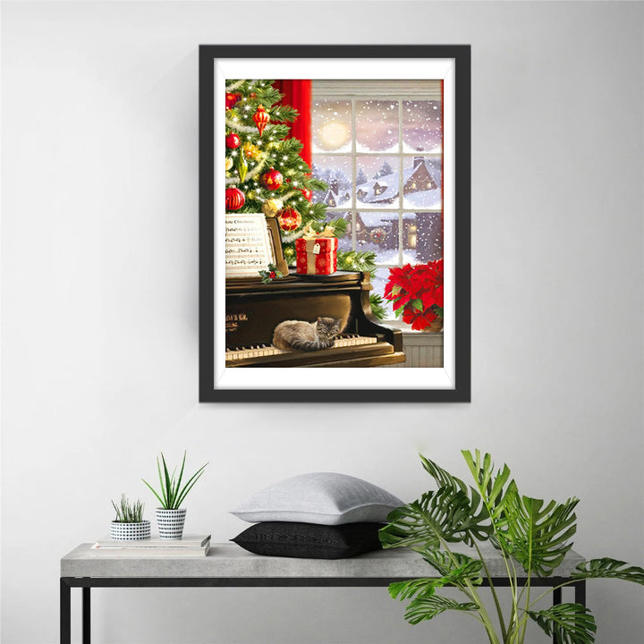 Kat Ligt op Piano naast Kerstboom en Geschenk Diamond Painting