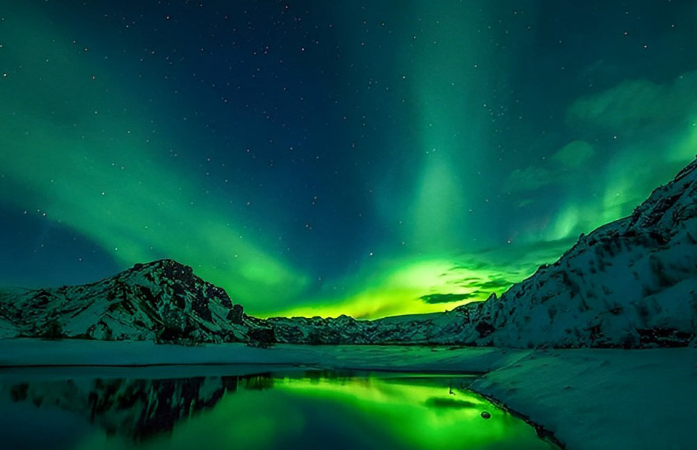 Magisch Aurora-spektakel met Bergreflectie Diamond Painting