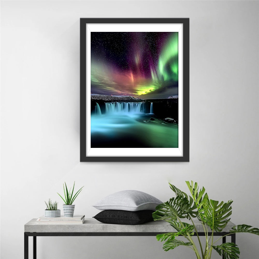 Magisch Lichtspel van Aurora en Stromend Water Diamond Painting