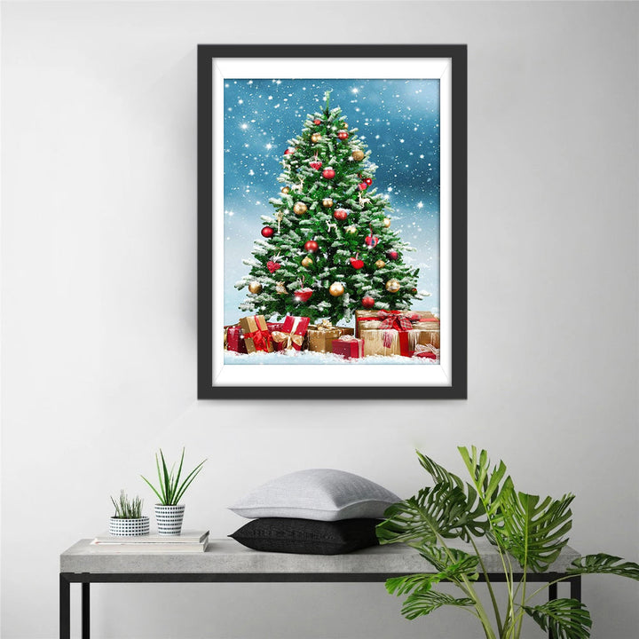 Sneeuwbedekte Kerstboom met Ballen en Geschenken Diamond Painting