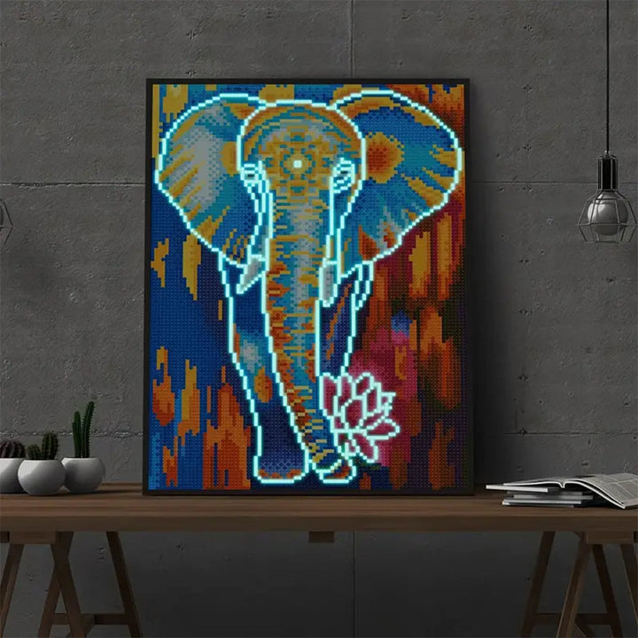 Olifant met Lotus Lichtgevende Kristal Neushoorn Diamond Painting