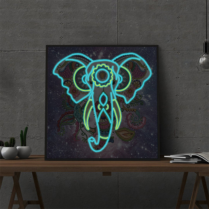 Bloem Olifant onder Nachthemel Lichtgevend Speciaal Gevormd Diamond Painting