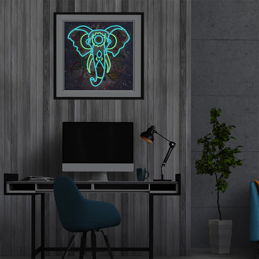 Bloem Olifant onder Nachthemel Lichtgevend Speciaal Gevormd Diamond Painting