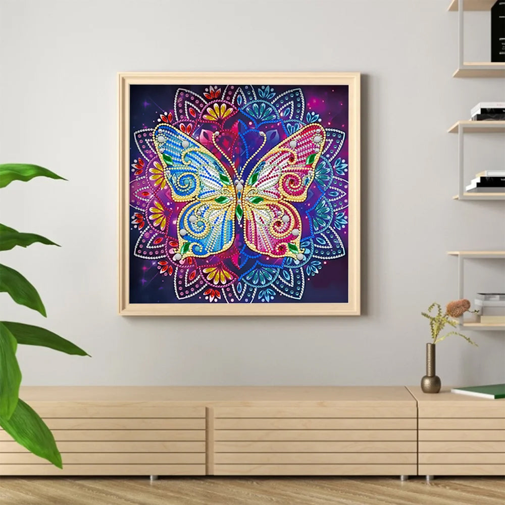 Vlinder Mandala Gekleurd Lichtgevend Speciaal Gevormd Diamond Painting