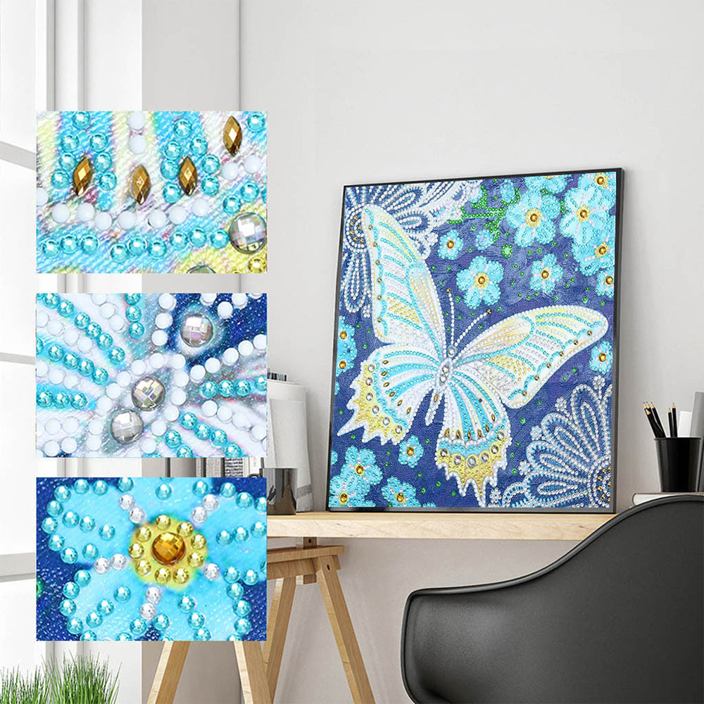 Blauwe Vlinder en Bloemen Lichtgevend Speciaal Gevormd Diamond Painting