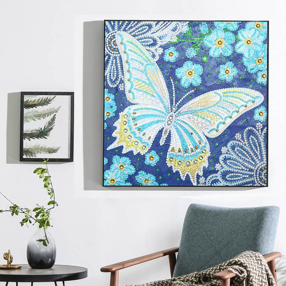 Blauwe Vlinder en Bloemen Lichtgevend Speciaal Gevormd Diamond Painting