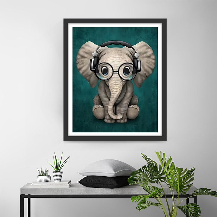 Baby Olifant met Brillen en Koptelefoon Diamond Painting