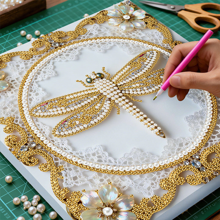 Diamond Painting | Parel Schilderij | Een Gouden Libel