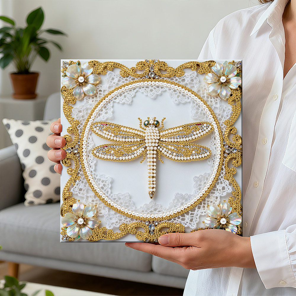 Diamond Painting | Parel Schilderij | Een Gouden Libel