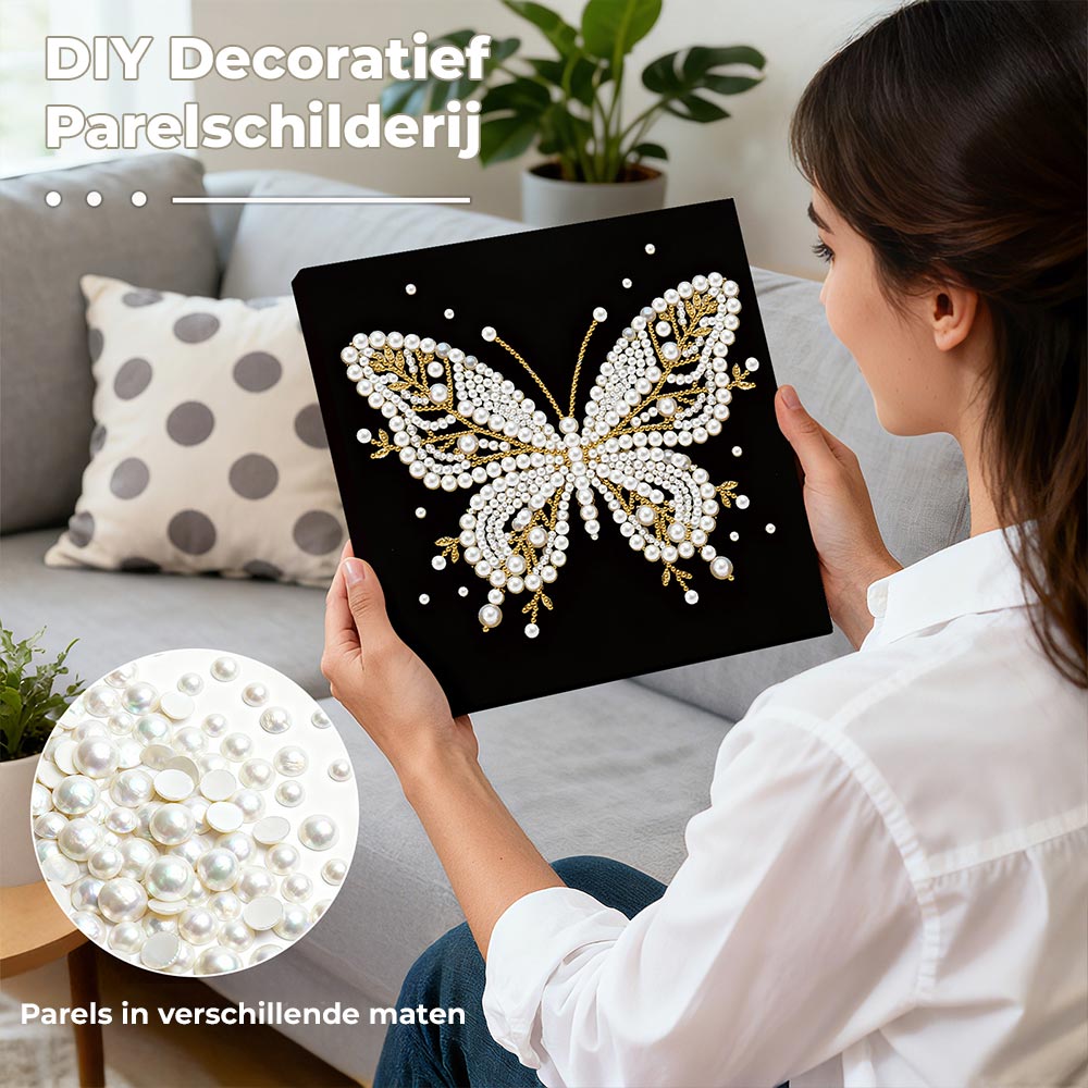 Diamond Painting | Parel Schilderij | Vlinder in de Duisternis