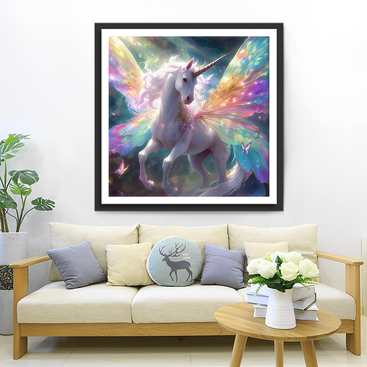 Een Eenhoorn met Kleurrijke Vleugels en Vlinders Diamond Painting