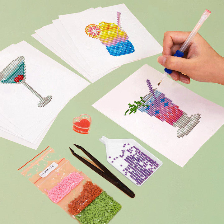 Kleurrijke Zomercocktails 12 Stuks – Mini Diamond Painting Set