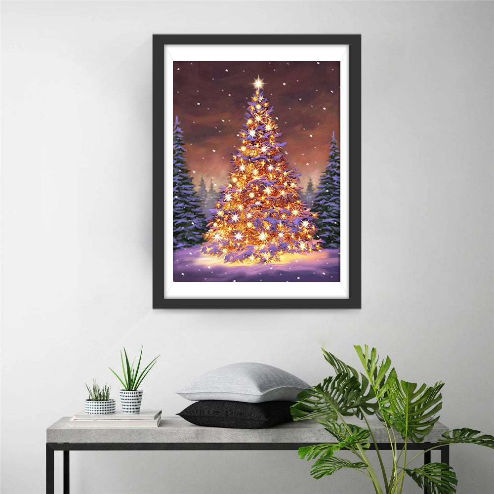 De Glimmende Kerstboom tussen de Sneeuwbomen Diamond Painting