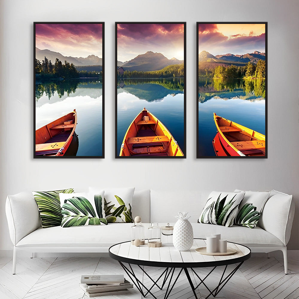 Drie Panelen met Kalme Meer en Kleurrijke Bootjes 3 Platen Diamond Painting