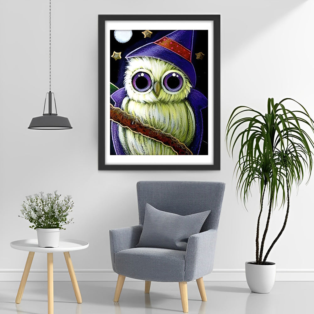 Een Groene Uil in een Tovenaarskostuum Diamond Painting