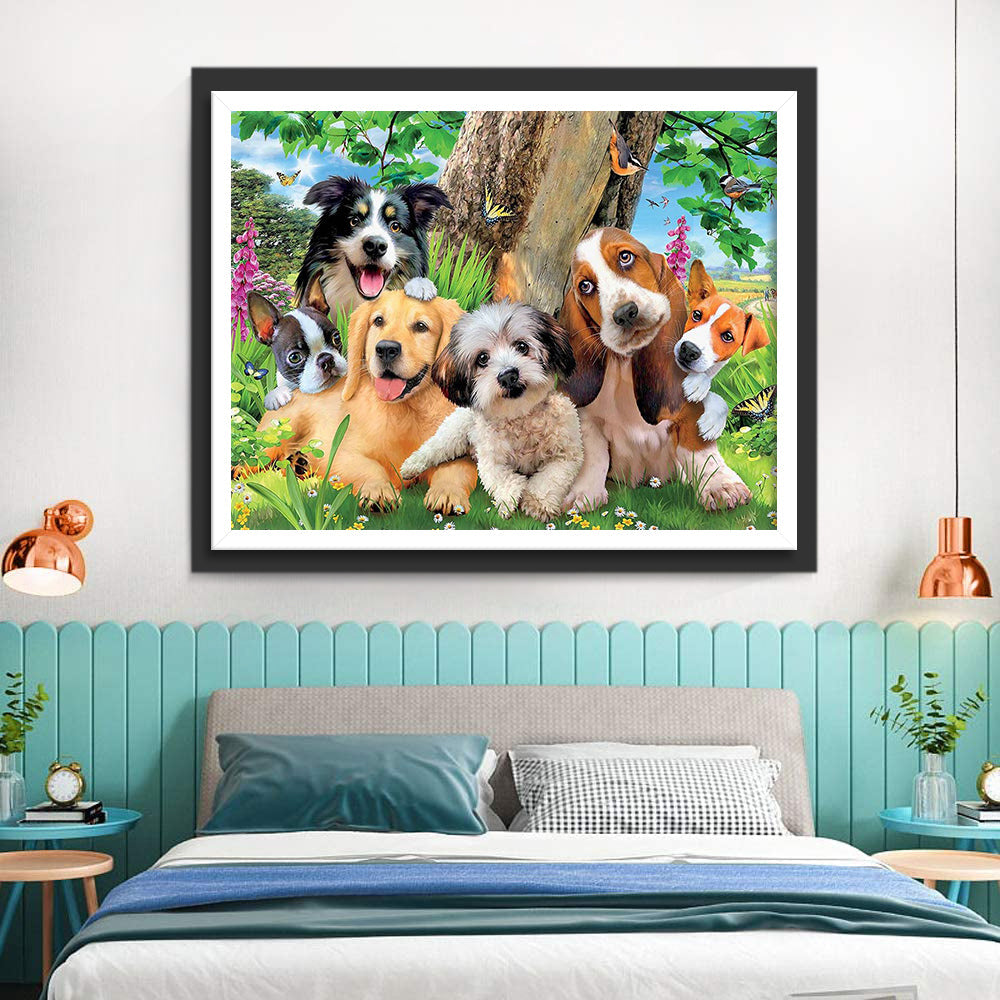 Een Groep Honden in het Gras onder een Boom Diamond Painting