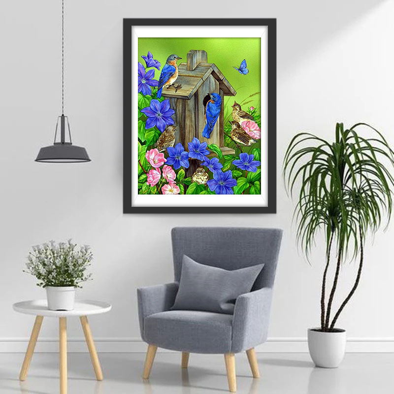 Een Houten Vogelhuisje met Vogels in de Bloemen Diamond Painting