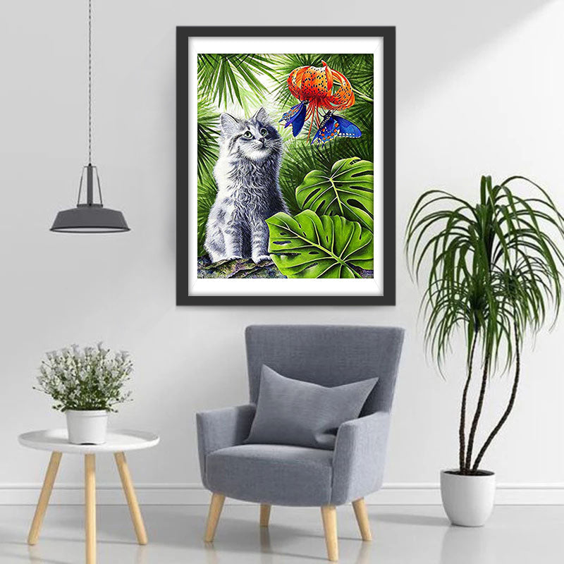 Een Kat Kijkt naar Twee Vlinders die Honing Verzamelen Diamond Painting