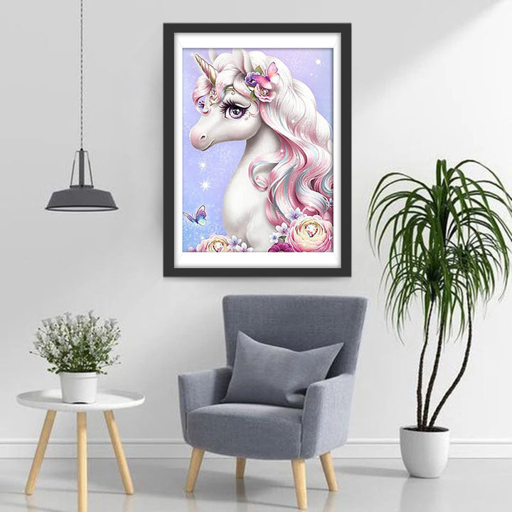 Een Roze en Witte Eenhoorn en Bloemen Diamond Painting