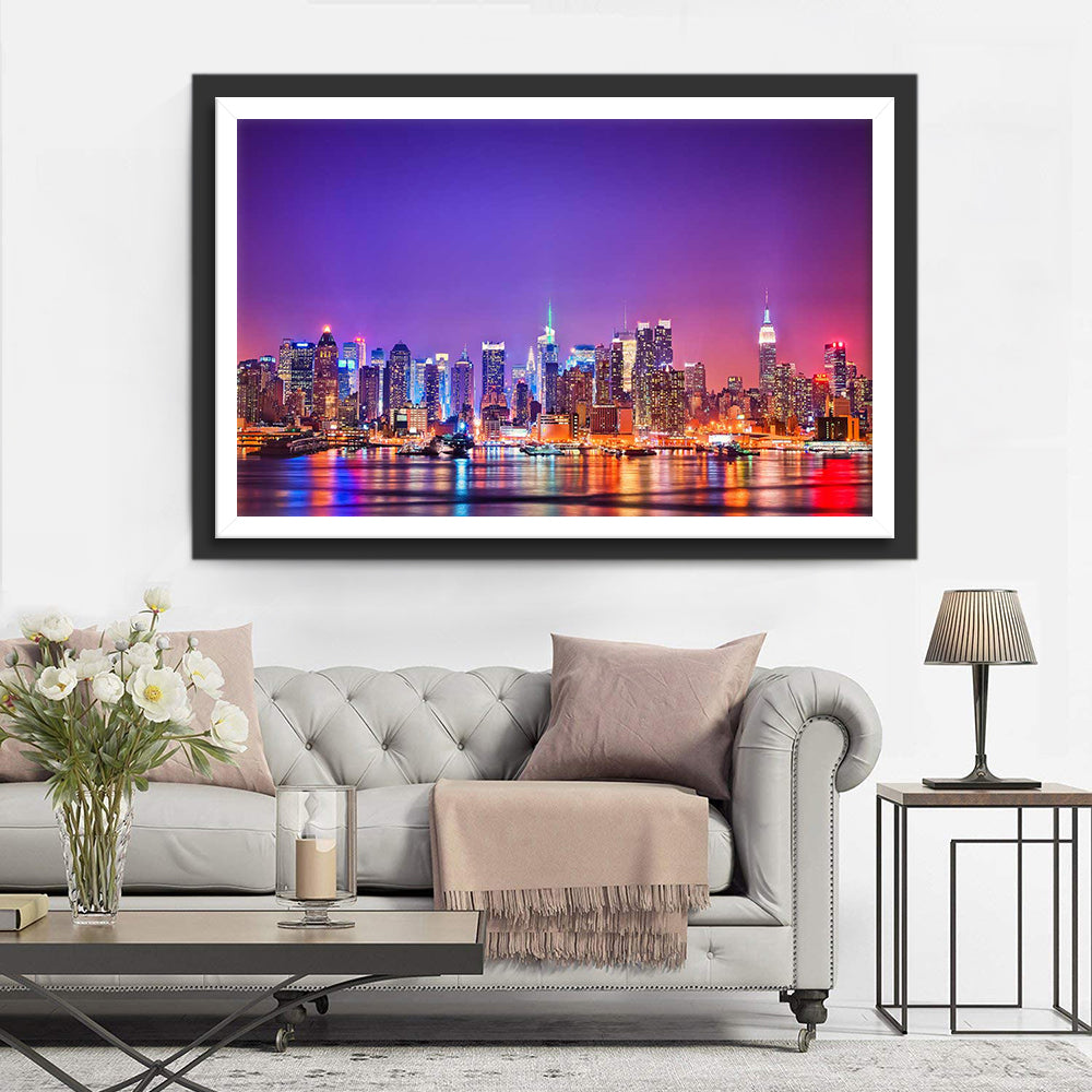 Een Stad onder Neonlicht Diamond Painting