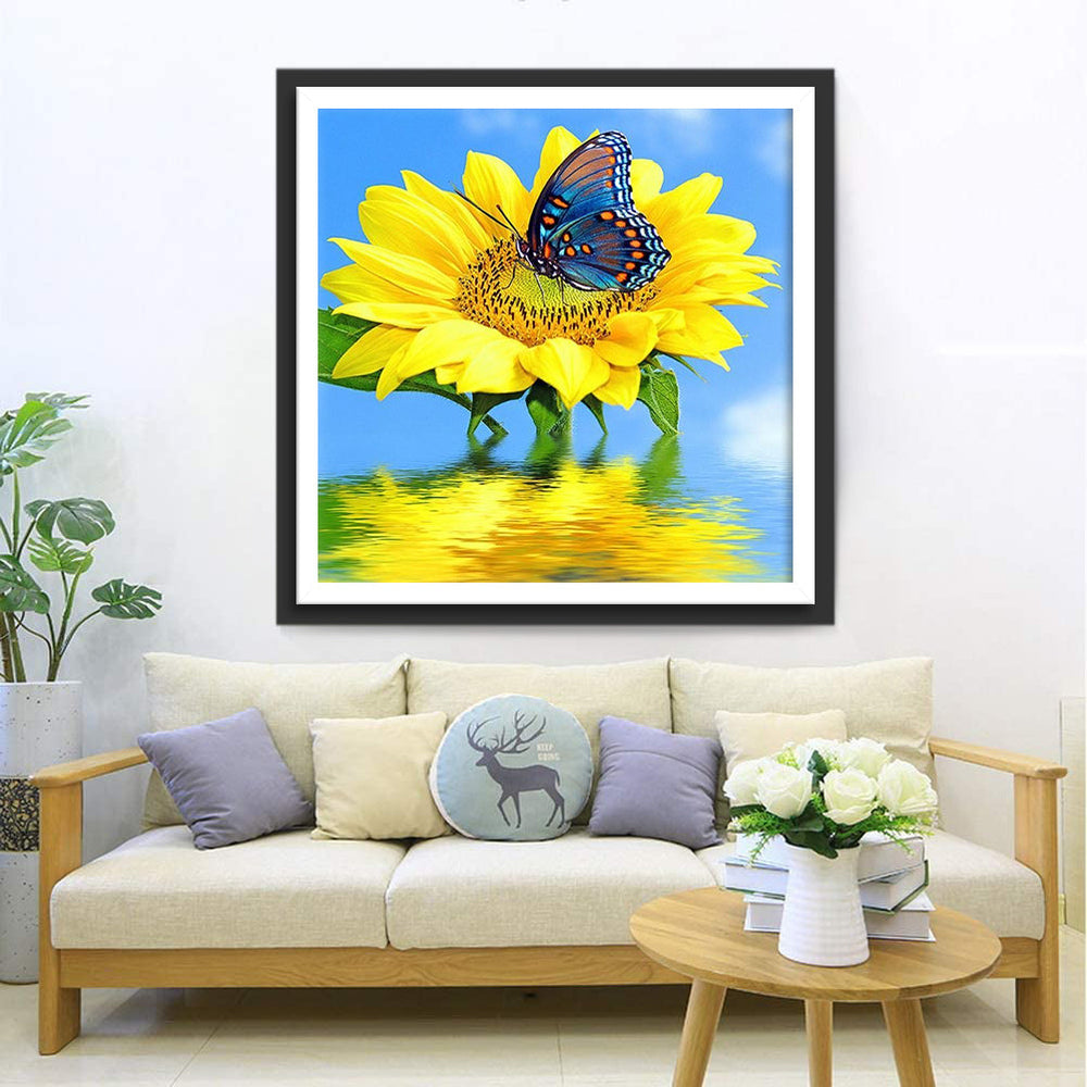 Een Zonnebloem met een Vlinder Diamond Painting