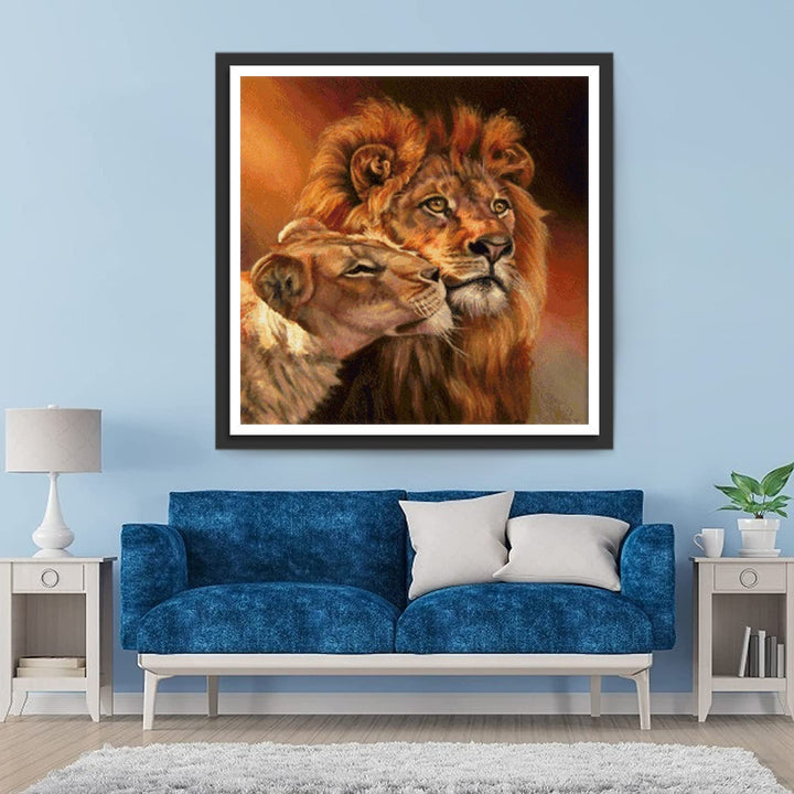 Het Leeuwenwelpje Leunt tegen een Grote Leeuw aan Diamond Painting