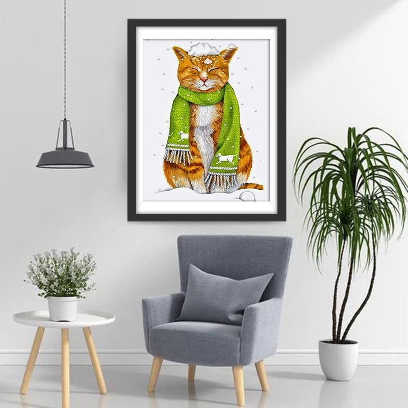 Kat met Groene Sjaal op een Besneeuwde Dag Diamond Painting