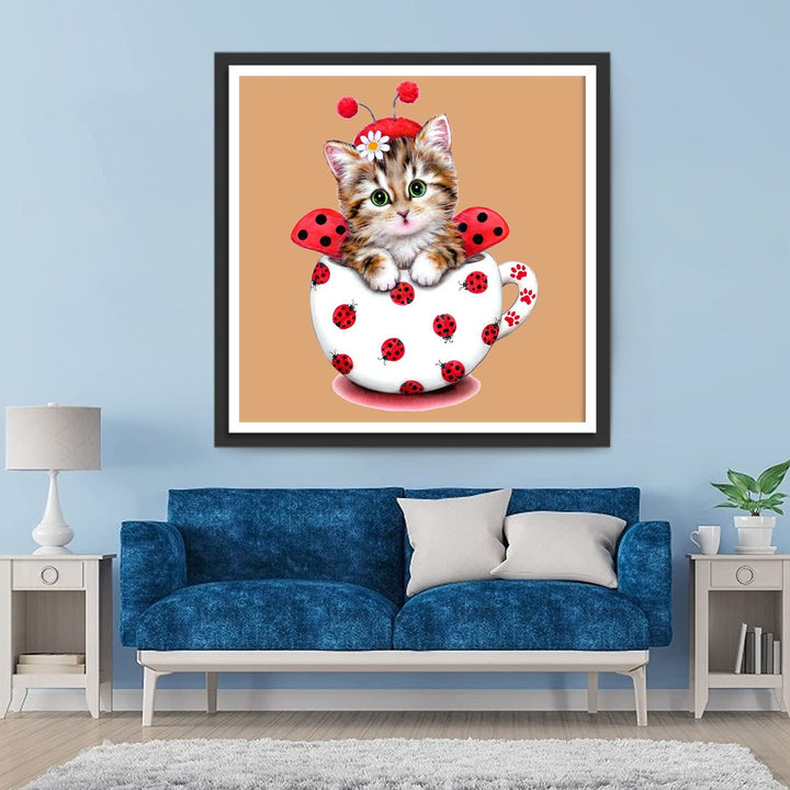Kleine Lieveheersbeestjes-Kat in een Mok Diamond Painting