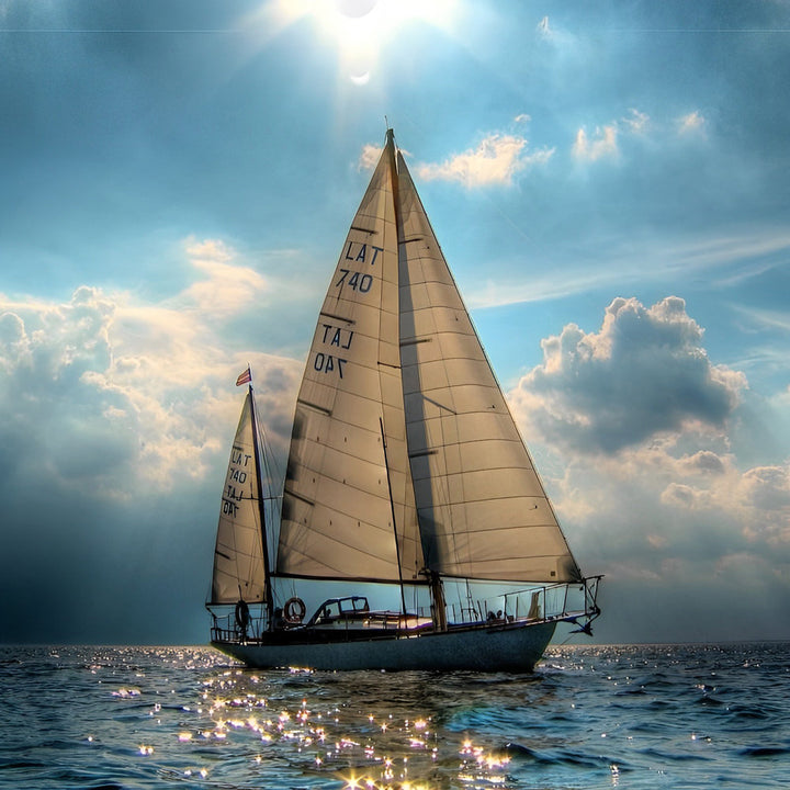 Majestueus Zeilschip op Uitgestrekte Oceaan onder Wolken Diamond Painting