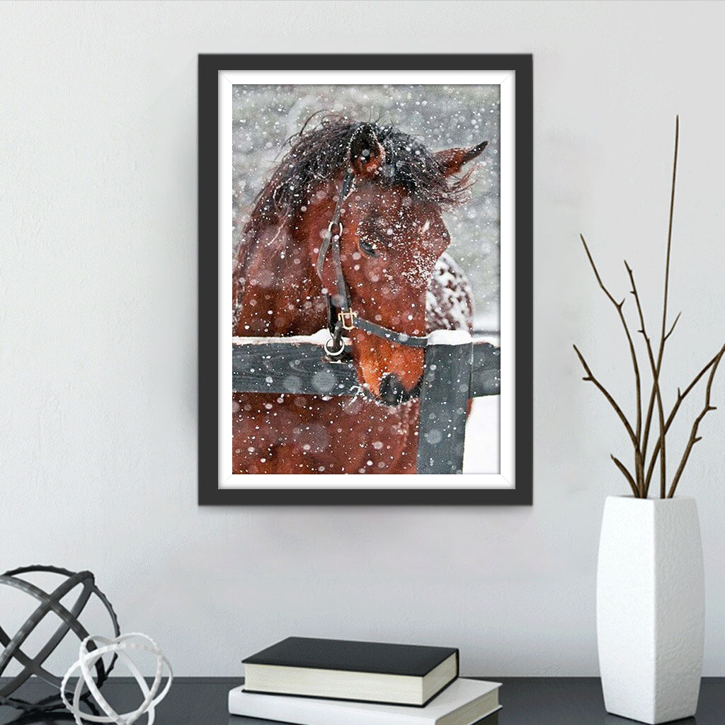 Paarden bij het Hek op een Besneeuwde Dag Diamond Painting