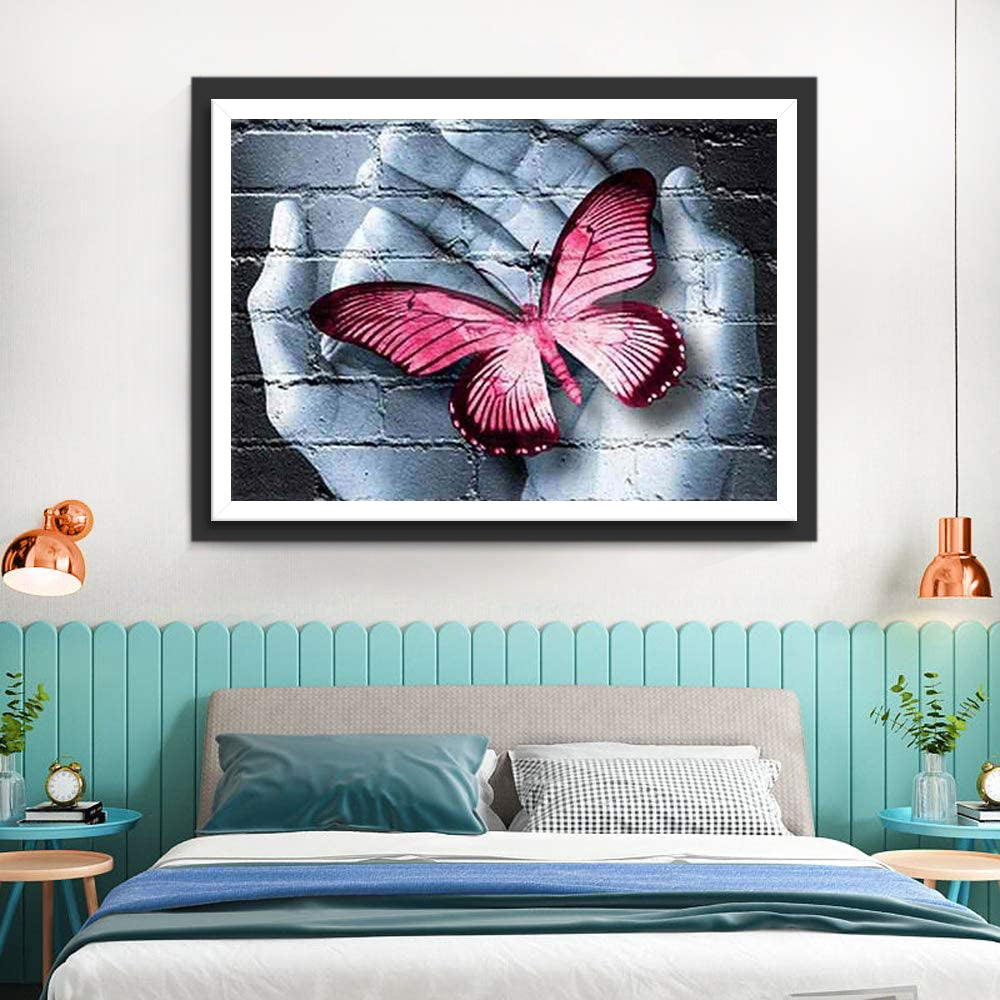 Roze Vlinder in de Hand Diamond Painting