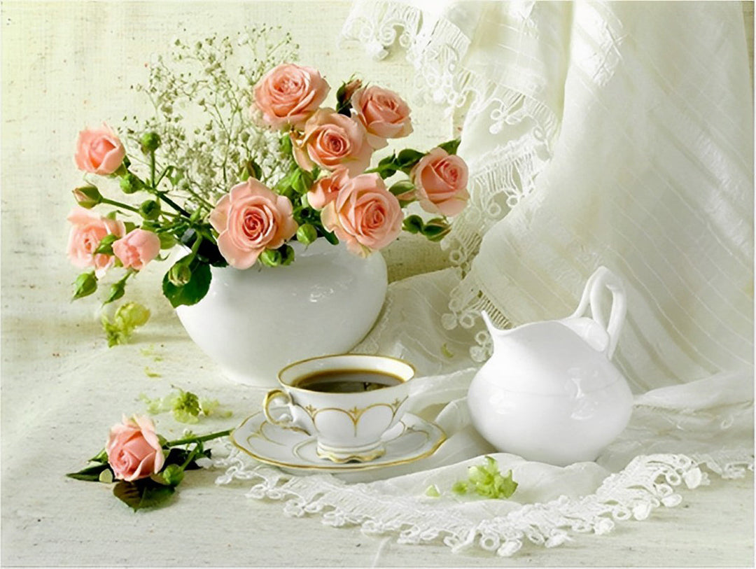 Rozen in Vaas met Koffiekop en Melkkan in Zachte Tinten Diamond Painting