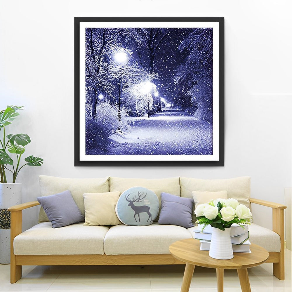 Rust van Sneeuw in Donkere Nacht Diamond Painting