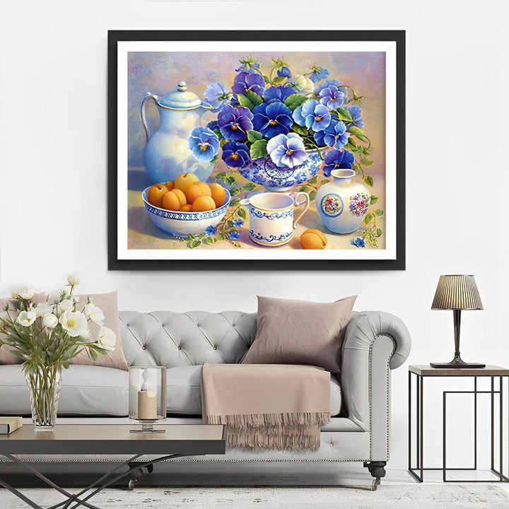 Stilleven met Viooltjes en Servies Diamond Painting
