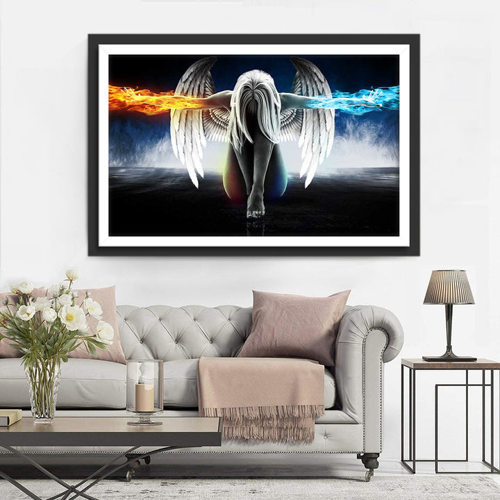 Symbolische Engel met Contrasterende Vleugels in Duistere Ruimte Diamond Painting