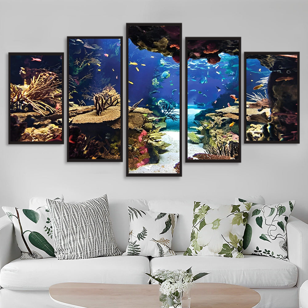 Vierdelig Kunstwerk van een Aquarium boven de Eettafel Diamond Painting