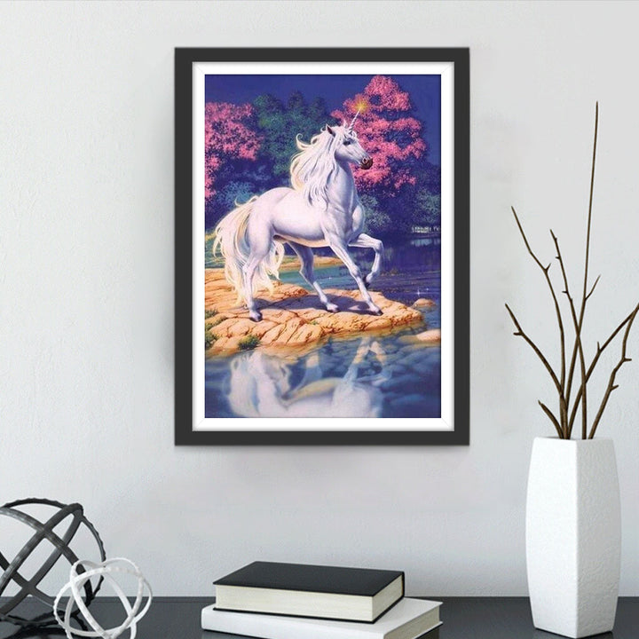 Witte Eenhoorn bij de Rivier Diamond Painting
