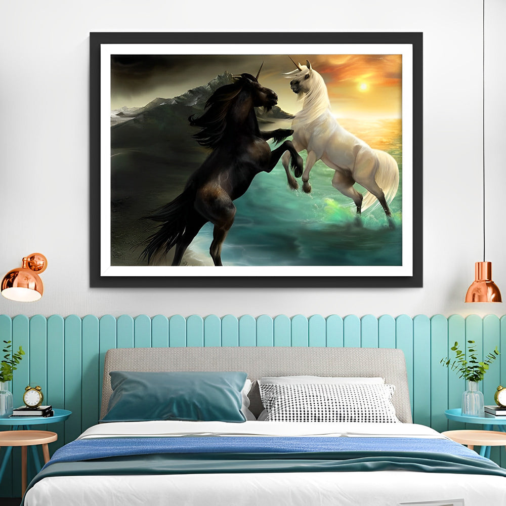 Zwart-witte Eenhoorns Vechten Diamond Painting