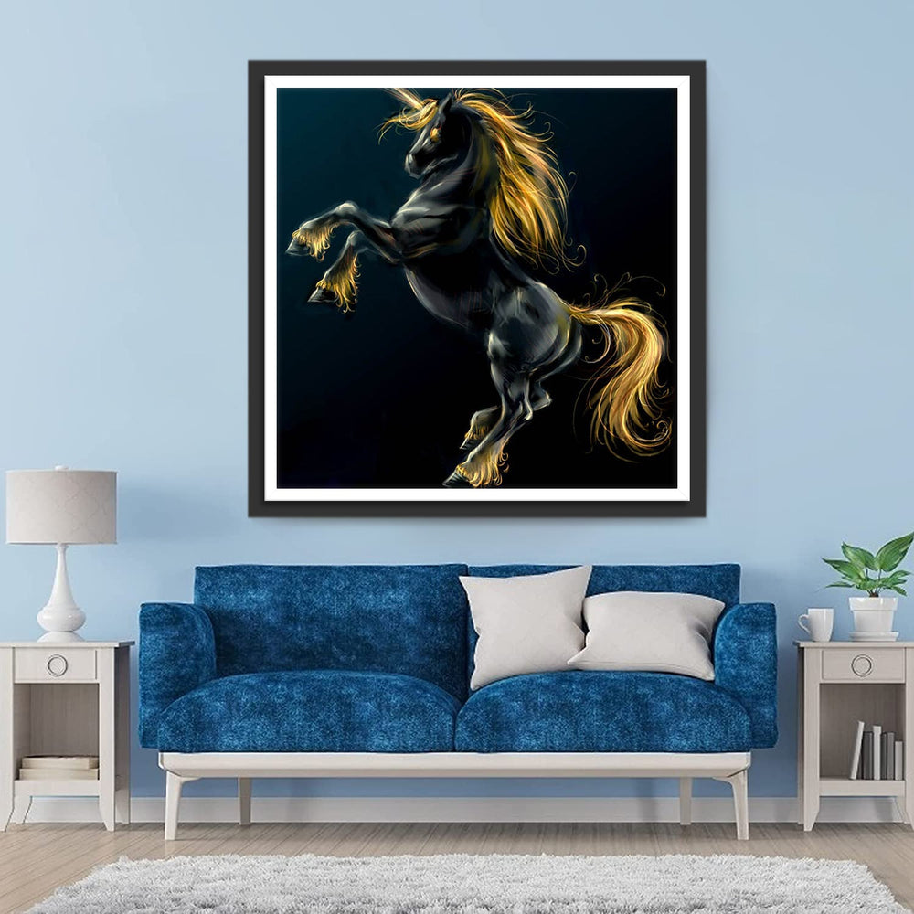Zwarte Eenhoorn met Gouden Vacht Diamond Painting