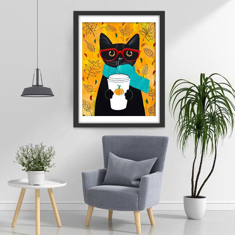 Zwarte Kat Houdt Koffie vast tegen een Achtergrond van Bladeren Diamond Painting