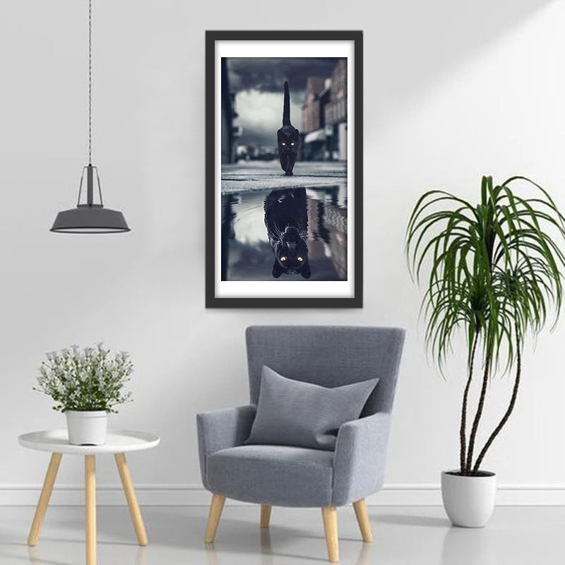 Zwarte Kat op Straat en Grote Weerspiegeling in het Water Diamond Painting